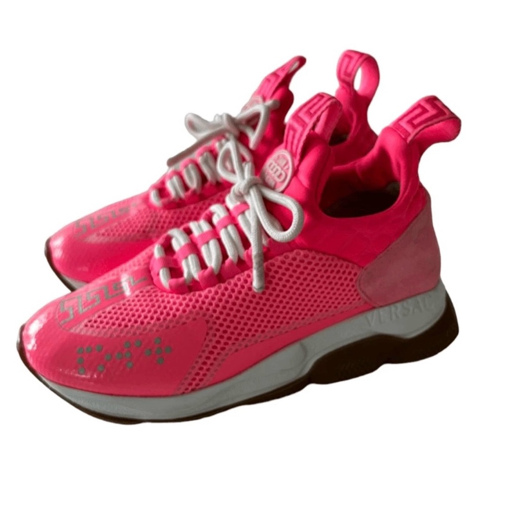Versace Chain Reaction Sneaker
Neoprene Hot Pink Size 41 - Picture 2 of 10